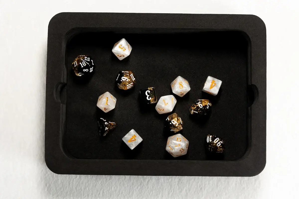 Epic Resin Dice Set: Cleric - Image 2