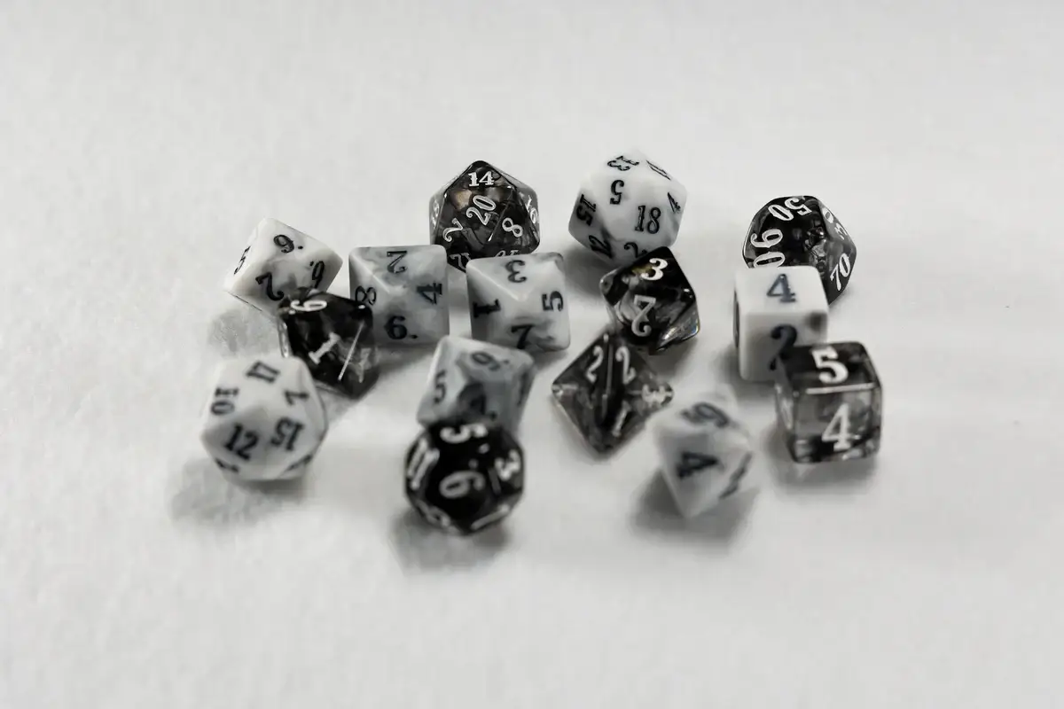 Epic Resin Dice Set: Figther - Image 5