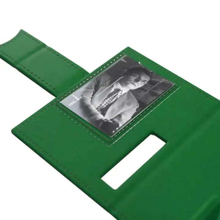 Deck Tome: Arkham Horror - Investigator - Rogue (Green) - Image 4